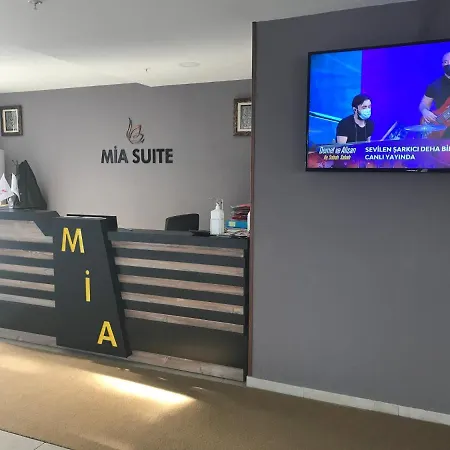 Mia 2*
