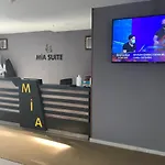 Mia 2*