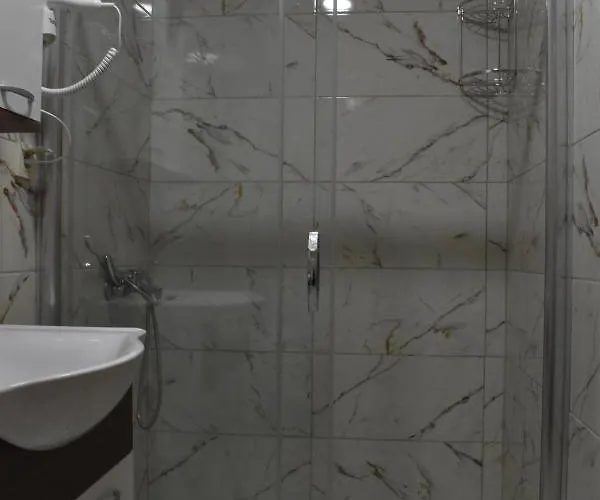 Mia Апарт-отель 2*